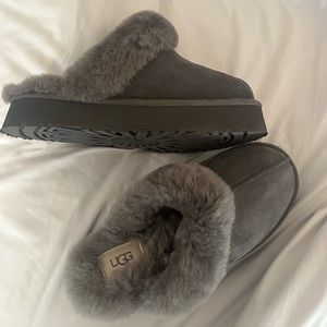 Women’s Disquette Uggs Grey